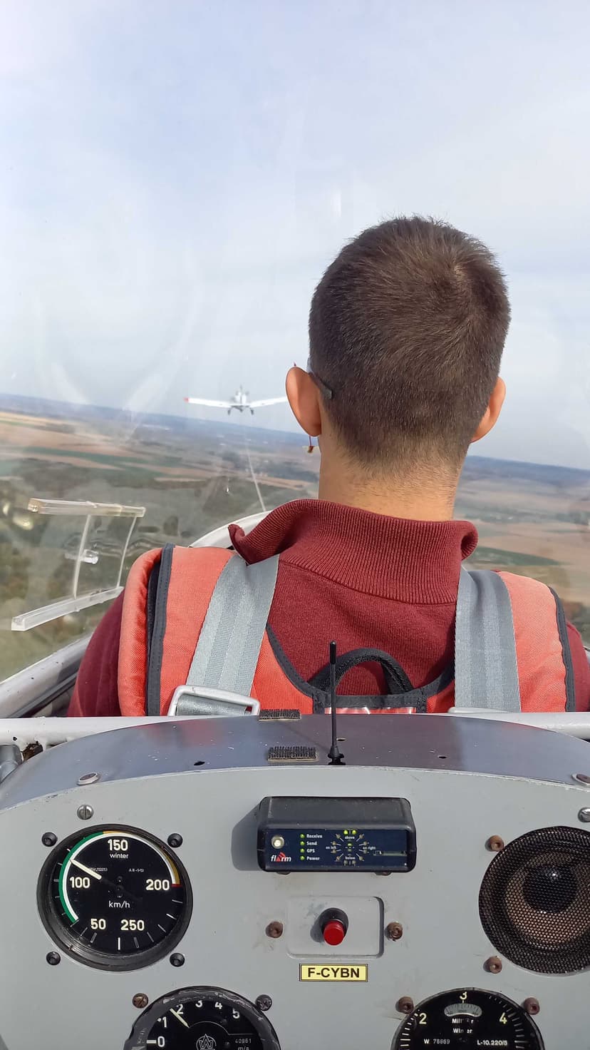 Le planeur ASK-13 F-CYBN en remorquage